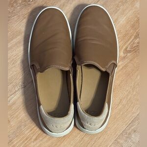 Ugg Brown Leather slip on CAS size 10 women’s 8 men’s